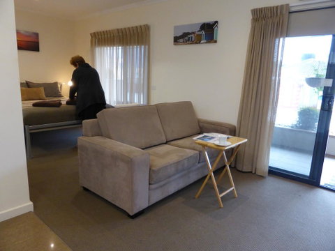 Dromana Beach Getaway Motel - New South Wales Tourism  2