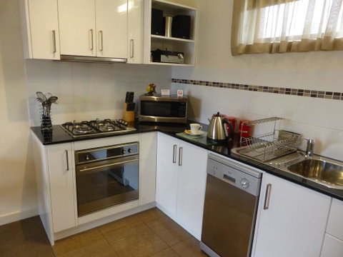 Dromana Beach Getaway Motel - New South Wales Tourism  1