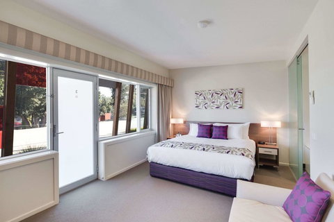 Drouin Motel - New South Wales Tourism  2