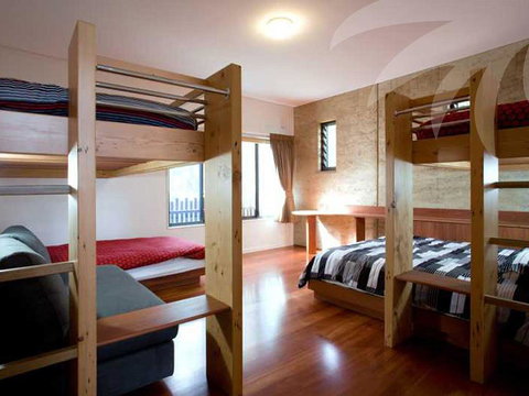 Dux Nutz - New South Wales Tourism  2