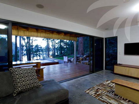 Dux Nutz - New South Wales Tourism  1