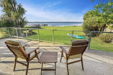 Eagle Point Getaway - Waterfront Serenity! - New South Wales Tourism  0