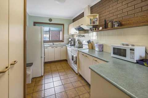 Eagle Point Getaway - Waterfront Serenity! - New South Wales Tourism  3