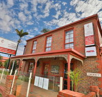 Early Australian Motor Inn - New South Wales Tourism 