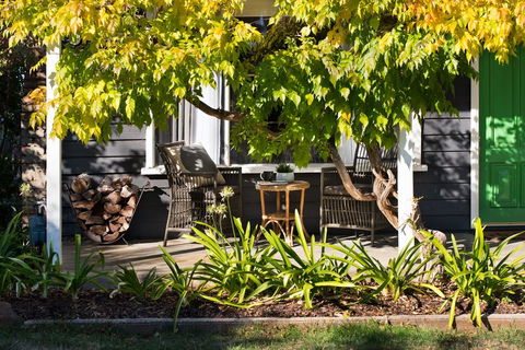 Ebony Twigg - New South Wales Tourism  1