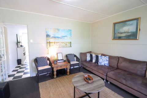 Echuca Bungalow - New South Wales Tourism  1