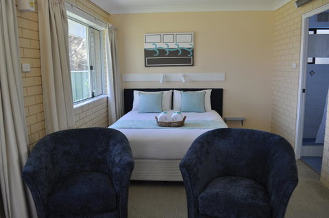 Edgewater Motel - New South Wales Tourism  0