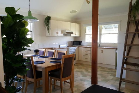 Edward Lane Apt3 - New South Wales Tourism  0