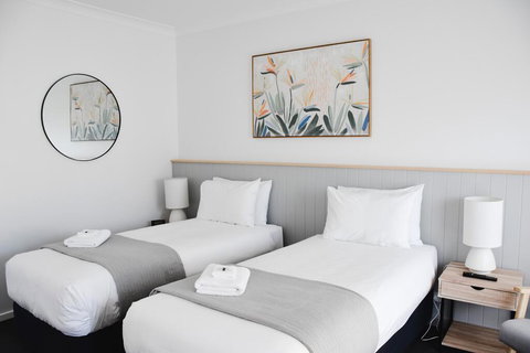 Eight Spence - New South Wales Tourism  2