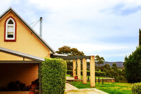 El Camino Country Cottage With Terrace And Stunning Views - New South Wales Tourism  1