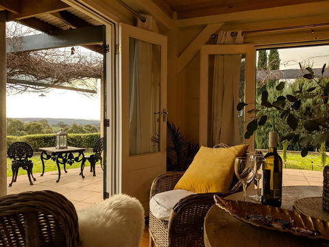El Camino Country Cottage With Terrace And Stunning Views - New South Wales Tourism  0
