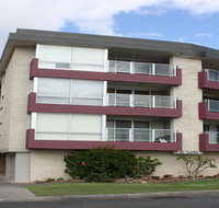 El Sandi 3 - On The Beach - New South Wales Tourism 