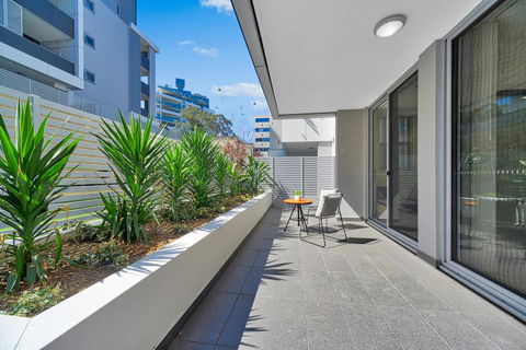 Elegant 2 Bedrooms Terrace With Premium Condition - New South Wales Tourism  3