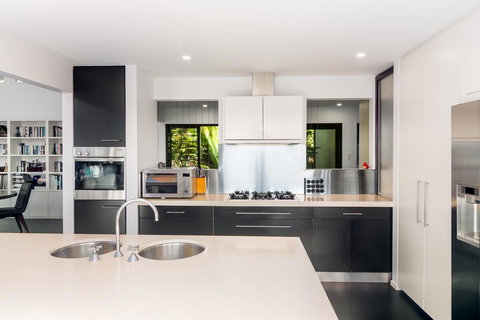 Elevated Beachside Sanctuary - New South Wales Tourism  2