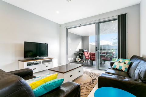 Ella House Adelaide - New South Wales Tourism  1