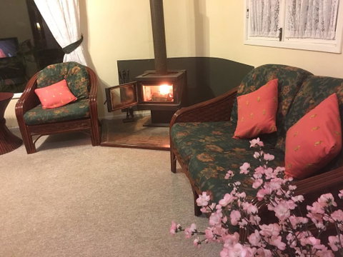 English Gardens - Garden Cottage - New South Wales Tourism  3