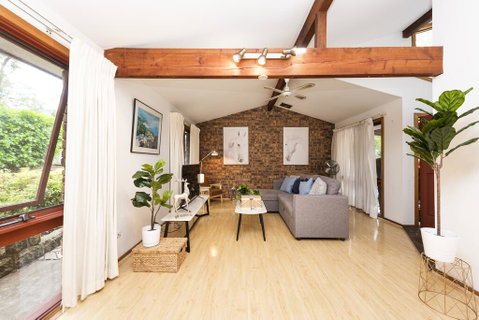 Epping 3BR 3BA Fast Wifi Easy Parking House - New South Wales Tourism  0