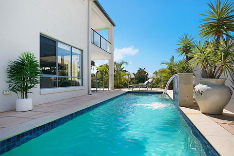 Escape To The Coast - New South Wales Tourism  1