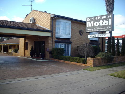 Estelle Kramer Motel - New South Wales Tourism  0
