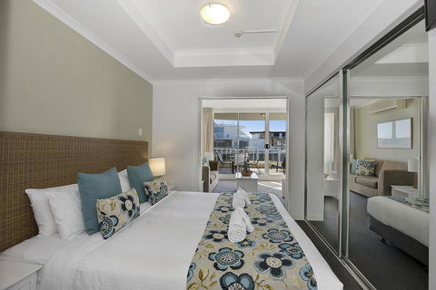 Ettalong Beach Luxury Apartments - New South Wales Tourism  2