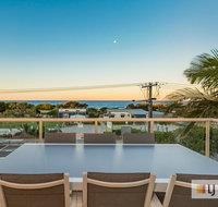 EXCLUSIVE OCEAN VIEW PENTHOUSE ON MARINE PARADE - New South Wales Tourism 