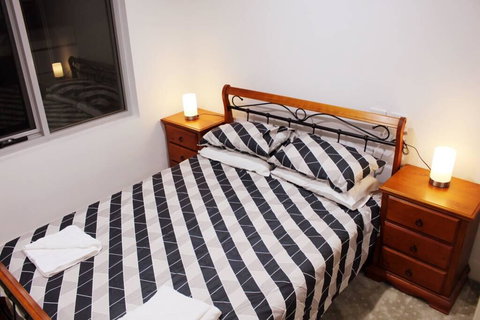 Executively Styled 2 Bed, 2 Bath, Perfect Location - New South Wales Tourism  2