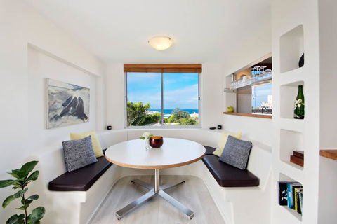 Experience Bondi Beach As Your Backdrop - New South Wales Tourism  1