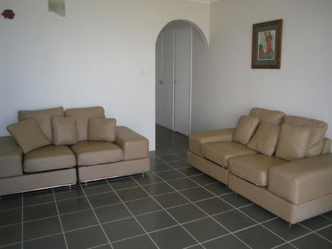 Fabulous Location - Ground Floor Waterfront Unit! Clearview Apartments - New South Wales Tourism  0