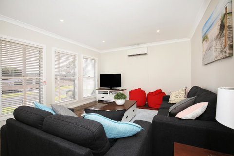 Fairways - 10 Mins To Hyams Beach - New South Wales Tourism  0