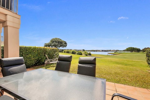 Fairways @ Hope Island Resort - New South Wales Tourism  2