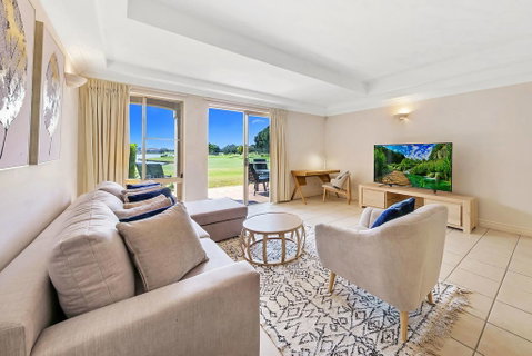 Fairways @ Hope Island Resort - New South Wales Tourism  0