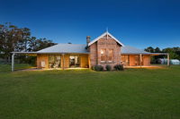 Book Canyonleigh Accommodation Vacations New South Wales Tourism New South Wales Tourism 
