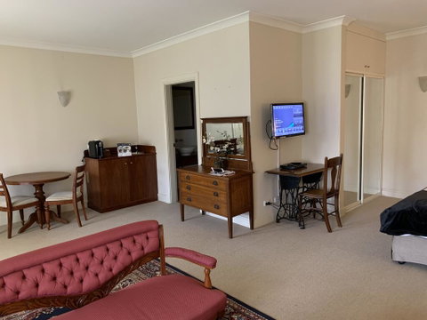 Fitzroy Inn Historic Retreat Mittagong - New South Wales Tourism  3