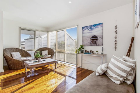 GDay Beach House - New South Wales Tourism  1