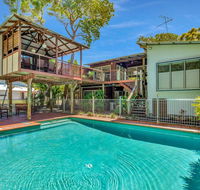 Gecko's Rest - Rainbow Shores Executive Beach House Pet Friendly Pool Wi-fi - New South Wales Tourism 