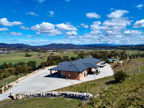 George River Park (House, 100 Acres, Animals, Views) - New South Wales Tourism  3