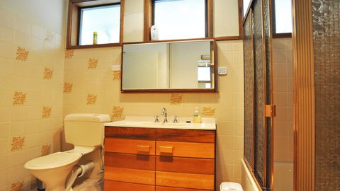 GETAWAY ON GARDEN - FREE WIFI - PET FRIENDLY (OUTSIDE ONLY) - New South Wales Tourism  1