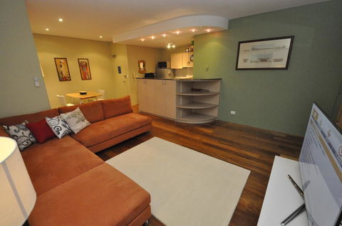 Glebe Self-Contained Modern One-Bedroom Apartment (47ROS) - New South Wales Tourism  2