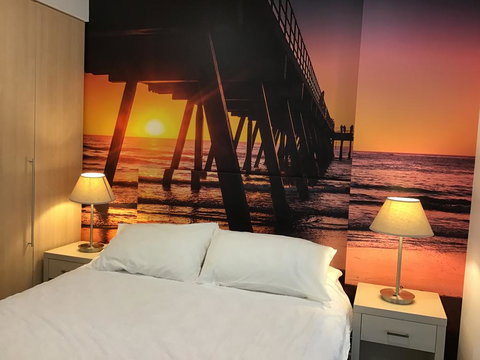 Glenelg Sunset Beach Apartment - New South Wales Tourism  0