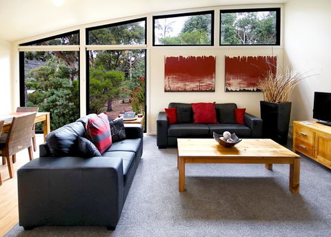 Glengarriff Townhouse 2 - New South Wales Tourism  3