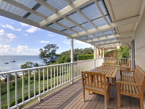 Gloucester Street, 04, Frangipani - New South Wales Tourism  0