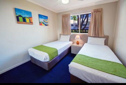 Gold Coast Family Apartment - New South Wales Tourism  2