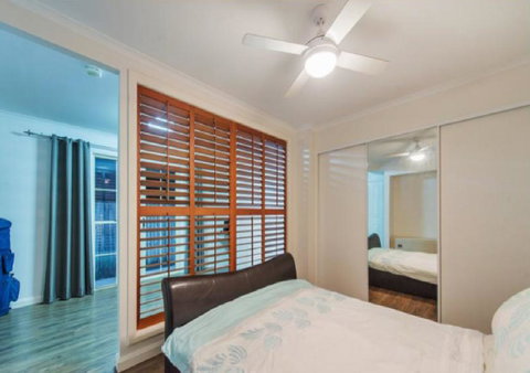 Gold Coast Stunning Home And Unit Close To Theme Parks - New South Wales Tourism  2