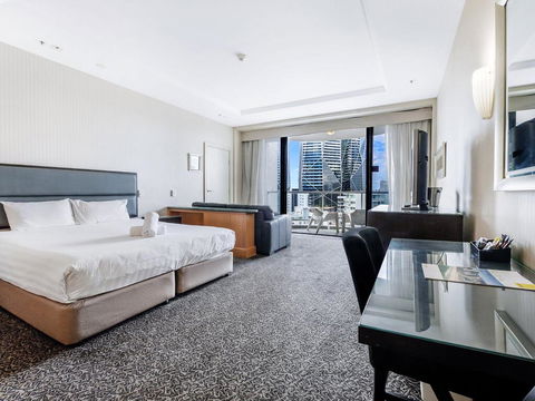 Gold Tower 8th Level Private Two Bedroom Dual Key - New South Wales Tourism  0