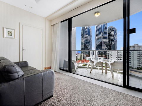 Gold Tower 8th Level Private Two Bedroom Dual Key - New South Wales Tourism  2