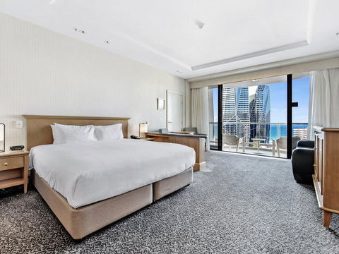 Gold Tower Private Hotel Suite With Ocean Views - New South Wales Tourism  0