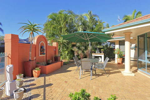 Golden Cane Bed & Breakfast - New South Wales Tourism  0