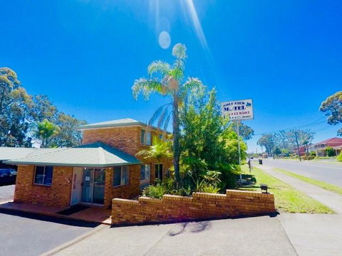 Golf View Motel - New South Wales Tourism  0