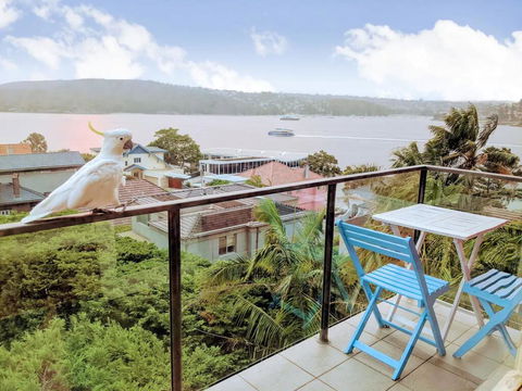 Gorgeous 2 Bedroom Apartment With Panoramic Views - New South Wales Tourism  0