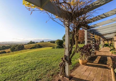 GRACEDALE HILLS HOMESTEAD - New South Wales Tourism  0